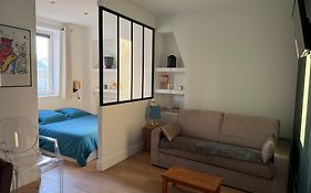 Studio totalement rénové en plein centre-ville devant la Préfecture de Lyon